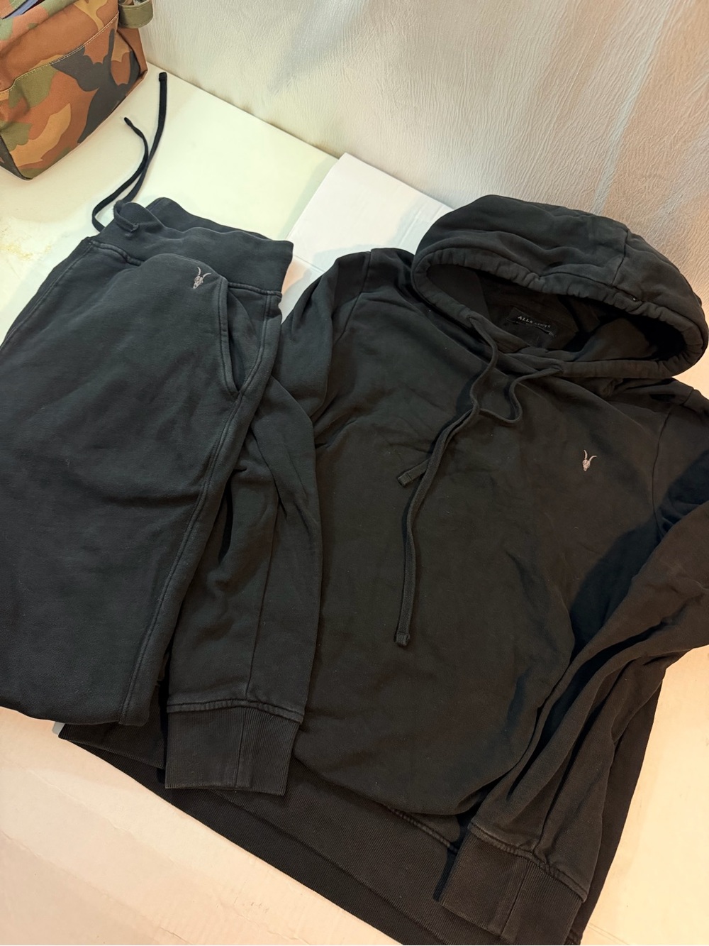 Men's Black Hoodie & Sweatpants Set All Saints